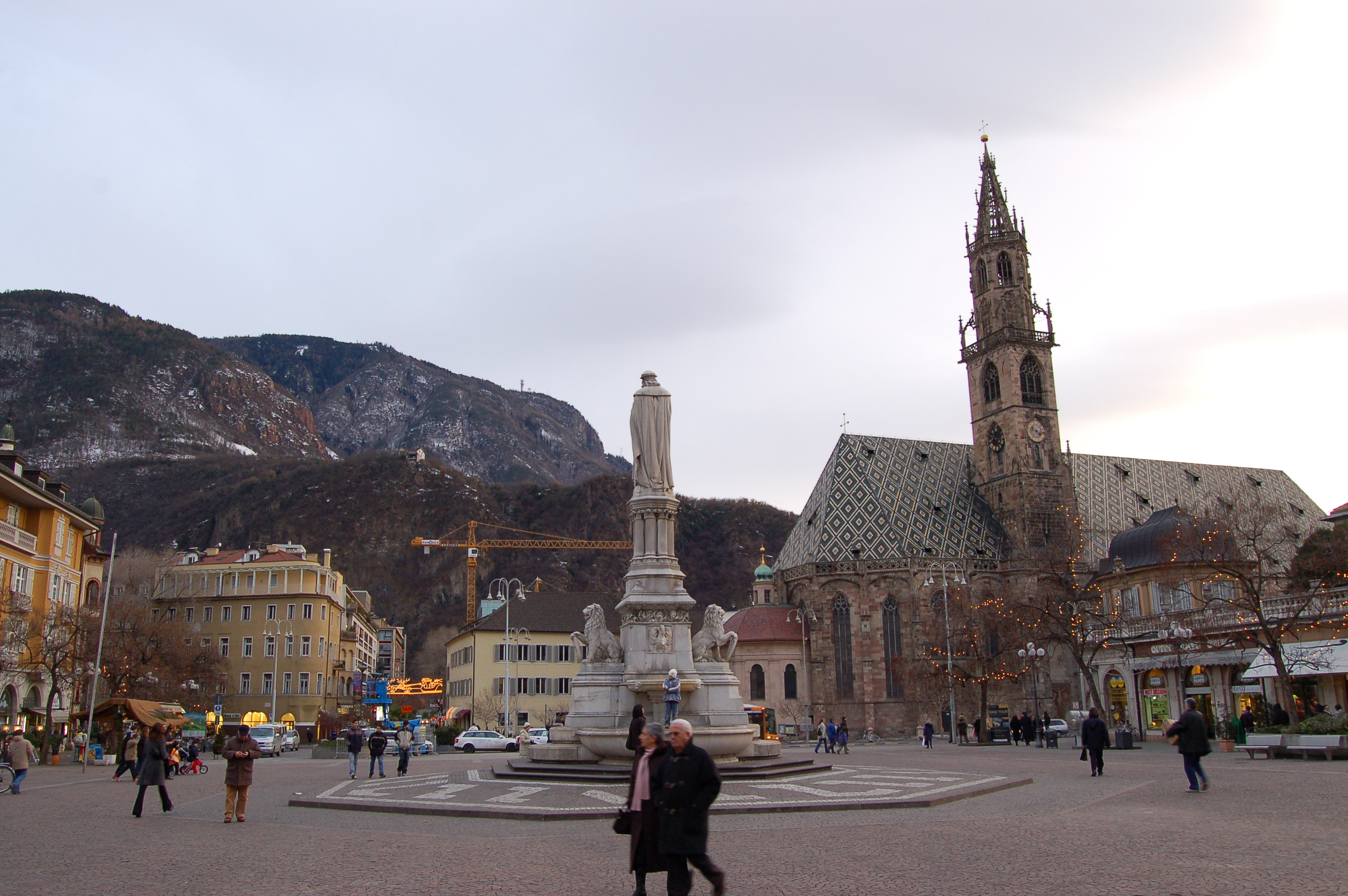 Waltherplatz and the cathedral in the historic centre of Bolzano